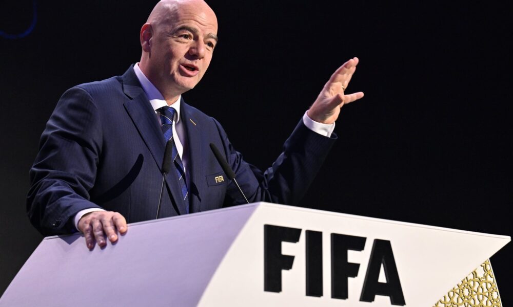 FIFA chief to receive Lebanese citizenship association